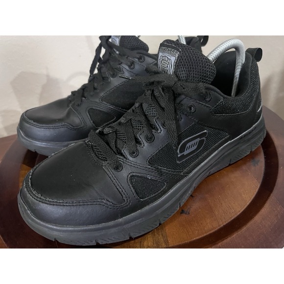 Sketchers Slip Resistant Relaxed Memory Foam Work Shoes Size 10.5 Black Sneakers